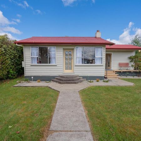 Rustlein Cottage - Te Anau Holiday Home Exterior foto