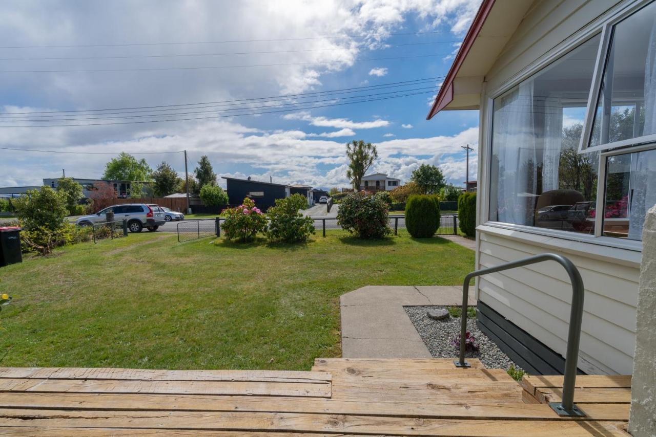 Rustlein Cottage - Te Anau Holiday Home Exterior foto
